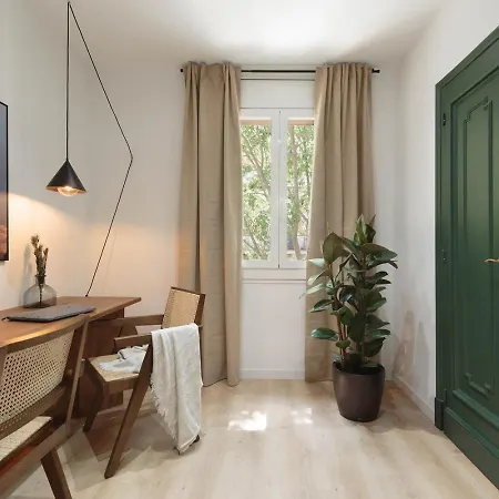 Arlet - 4 Bedrooms In Eixample Dreta Lejlighed *